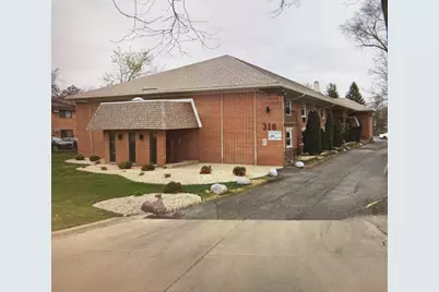 318 W Naperville Road #3, Westmont, IL 60559 - Photo 1