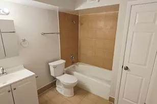 318 W Naperville Rd, Westmont, IL 60559 - Photo 19