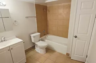 318 W Naperville Rd, Westmont, IL 60559 - Photo 17