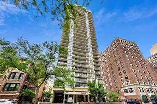 3150 N Sheridan Rd, Chicago, IL 60657 - Photo 1