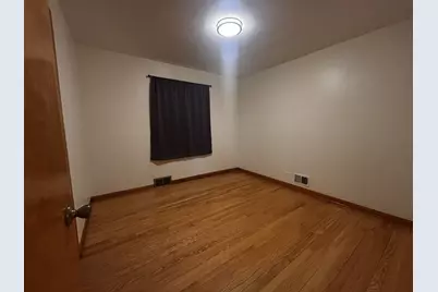 [Address not provided], Chicago, IL 60629 - Photo 9