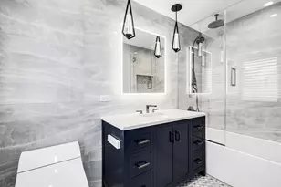 14 Ambriance Dr, Burr Ridge, IL 60527 - Photo 35