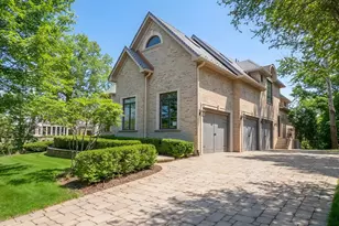 14 Ambriance Dr, Burr Ridge, IL 60527 - Photo 51