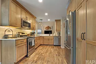 84 Foxboro Ln, Gurnee, IL 60031 - Photo 5