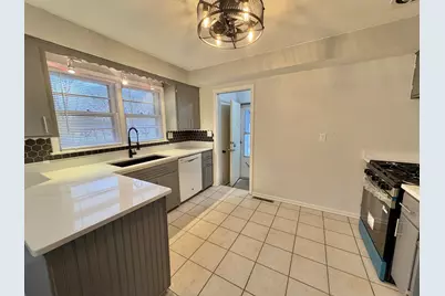 2703 18th Avenue, Rockford, IL 61108 - Photo 11