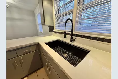 2703 18th Avenue, Rockford, IL 61108 - Photo 15