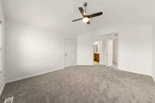 2125 Sunrise Cir, Aurora, IL 60503 - Photo 17