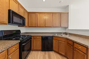 2125 Sunrise Cir, Aurora, IL 60503 - Photo 9