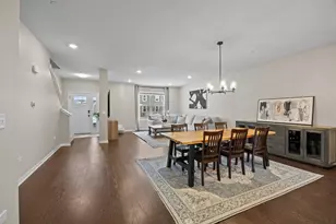 249 Hoffmann Dr, Buffalo Grove, IL 60089 - Photo 11