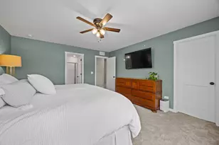 249 Hoffmann Dr, Buffalo Grove, IL 60089 - Photo 21