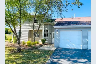 6 N Victoria Lane #D, Streamwood, IL 60107 - Photo 3