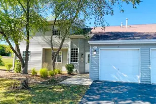 6 N Victoria Ln, Streamwood, IL 60107 - Photo 3