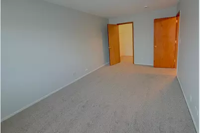 6 N Victoria Lane #D, Streamwood, IL 60107 - Photo 9