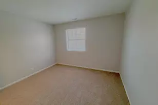 6 N Victoria Ln, Streamwood, IL 60107 - Photo 15