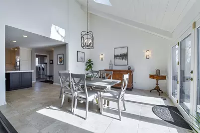 1907 Shoreline Drive, Saint Charles, IL 60174 - Photo 7