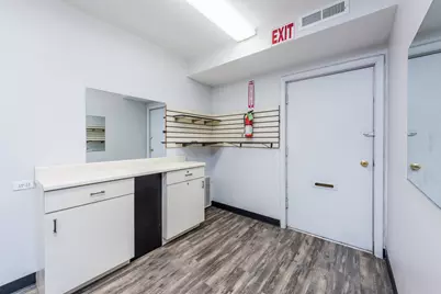 2052 Western Avenue, Waukegan, IL 60087 - Photo 9