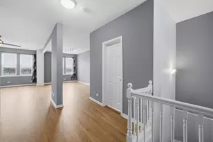 2504 W Balmoral Ave, Chicago, IL 60625 - Photo 9