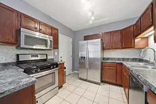 2504 W Balmoral Ave, Chicago, IL 60625 - Photo 3