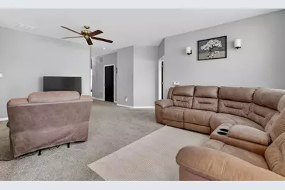 1596 W Ludington Circle, Romeoville, IL 60446 - Photo 5