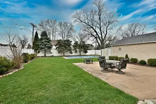 371 E Dickens Ave, Northlake, IL 60164 - Photo 29