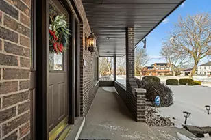 1130 N Thatcher Ln, Addison, IL 60101 - Photo 3