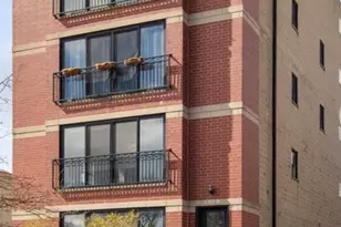 3560 S Giles Ave, Chicago, IL 60653 - Photo 1