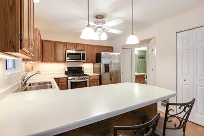 134 Heritage Court, Gurnee, IL 60031 - Photo 15