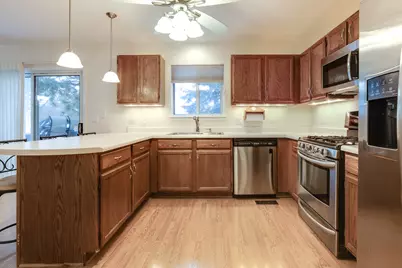 134 Heritage Court, Gurnee, IL 60031 - Photo 13