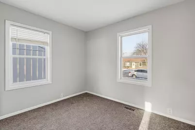 424 Kenyon Avenue, Romeoville, IL 60446 - Photo 15