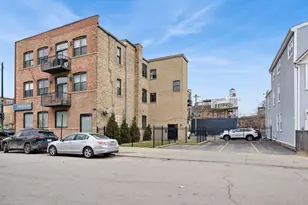 1560 W Wabansia Ave, Chicago, IL 60642 - Photo 1