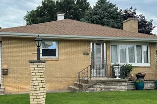 1807 Oakland Ave, Crest Hill, IL 60403 - Photo 1