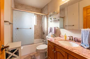 325 Hillandale Dr, Round Lake, IL 60073 - Photo 15