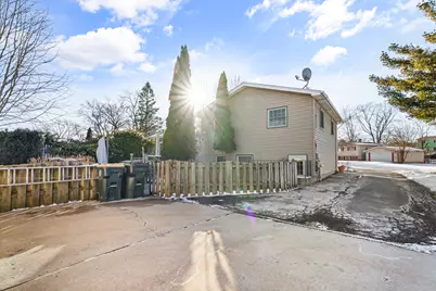 325 Hillandale Drive, Round Lake, IL 60073 - Photo 31