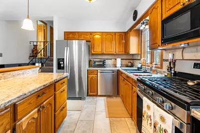 325 Hillandale Drive, Round Lake, IL 60073 - Photo 5