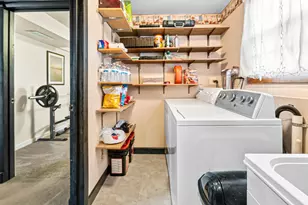 325 Hillandale Dr, Round Lake, IL 60073 - Photo 21