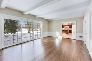 931 Coventry Dr, Lake Forest, IL 60045 - Photo 9