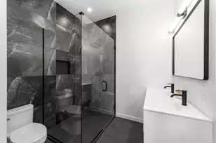 2135 W Cermak Rd, Chicago, IL 60608 - Photo 11