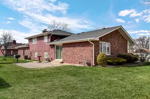 1103 E 166th Pl, South Holland, IL 60473 - Photo 19