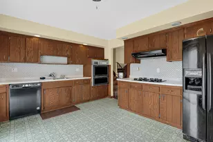 1103 E 166th Pl, South Holland, IL 60473 - Photo 7