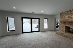 9605 S Muirfield Dr, Lakewood, IL 60014 - Photo 69