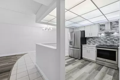 375 Plum Creek Drive #501, Wheeling, IL 60090 - Photo 17