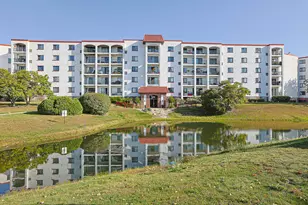 375 Plum Creek Dr, Wheeling, IL 60090 - Photo 3