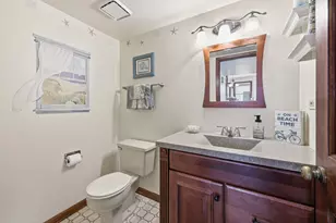 615 Newberry Dr, Elk Grove Village, IL 60007 - Photo 19