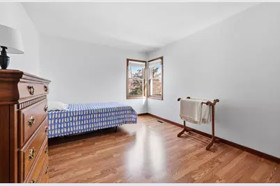 615 Newberry Drive, Elk Grove Village, IL 60007 - Photo 27