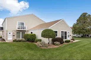 7732 159th Pl, Tinley Park, IL 60477 - Photo 1