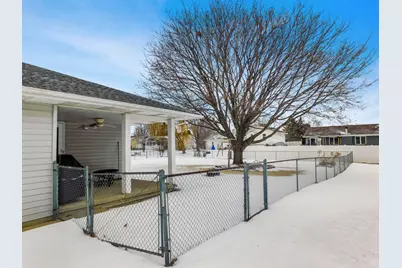 755 Loomis Drive, Rockton, IL 61072 - Photo 31