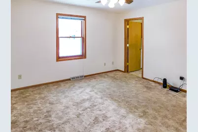 755 Loomis Drive, Rockton, IL 61072 - Photo 19