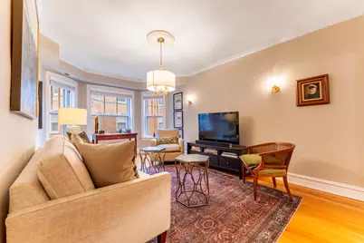 617 Washington Boulevard #2N, Oak Park, IL 60302 - Photo 3