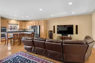 1155 River Bend Ln, Lisle, IL 60532 - Photo 5