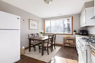 480 Grand Ave, Lake Zurich, IL 60047 - Photo 9